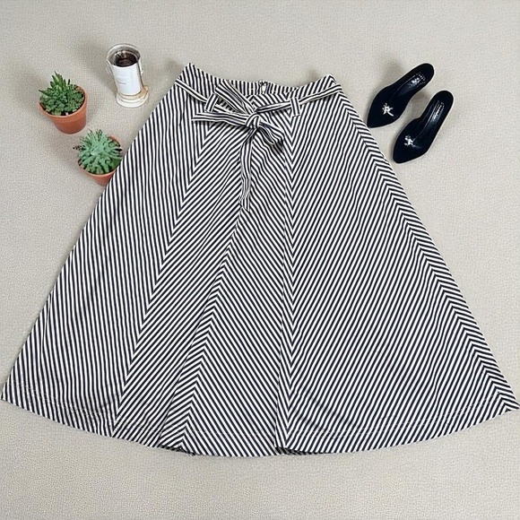 Madewell Striped Tie Waist A-Line Midi Skirt Career Casual Chic Size 6 - Picture 5 of 6